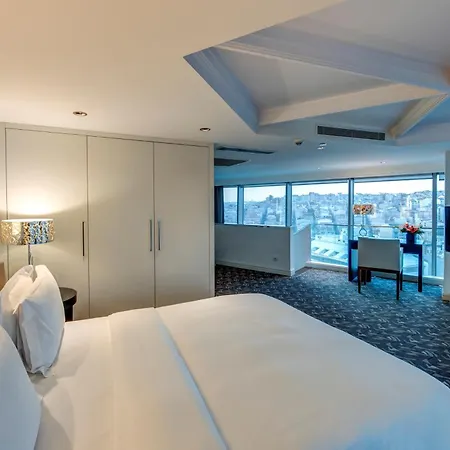 The Elysium Taksim Hotel Istanbul Room photo